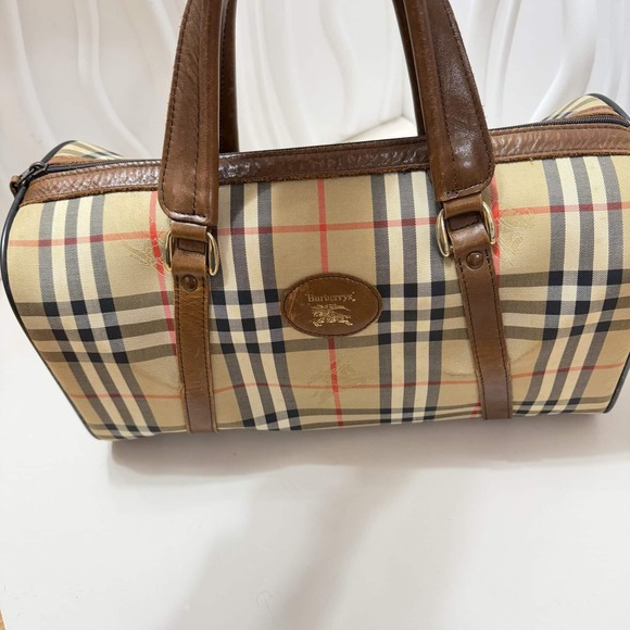 Handbags - Burberrys Vintage Boston Bag